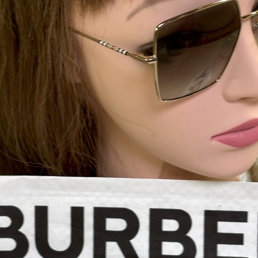 New Burberry B3133 1109/8E Daphne Gold Square Sunglasses - Picture 4 of 13